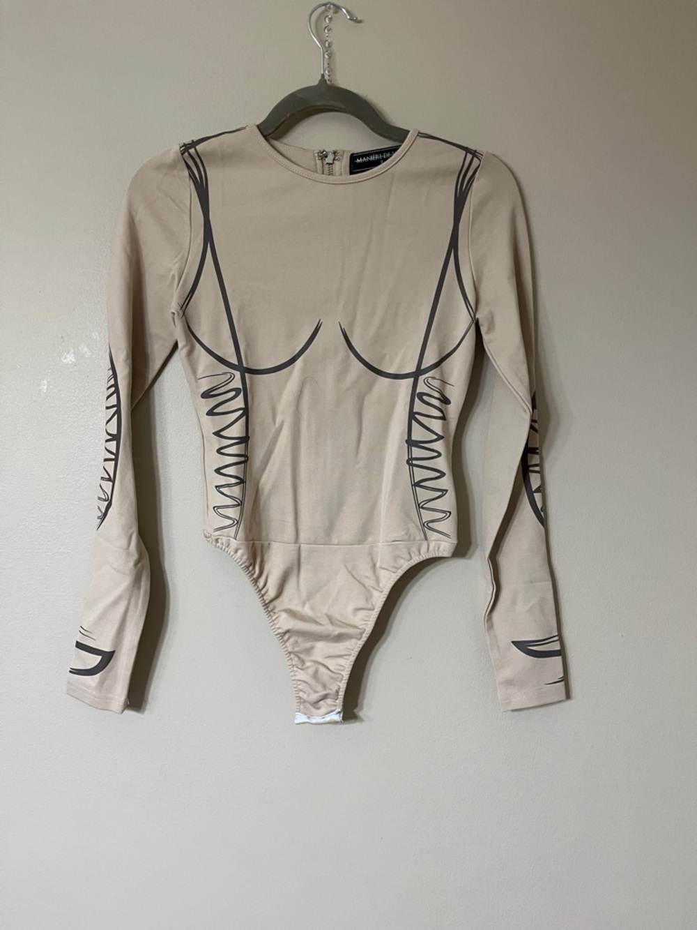 Maniere De Voir Beige Long Sleeve Graphic Bodysuit
